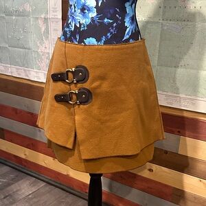 Women’s Layered A-Line Skirt with Buckle Detail